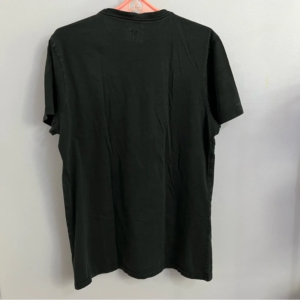 Under Armour Black and Red Short Sleeve Tee - Picture 4 of 7